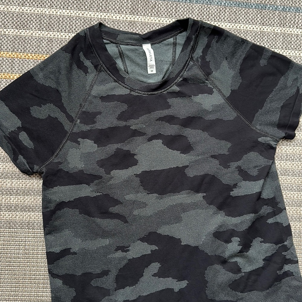 Athleta Black Camouflage Workout Tee